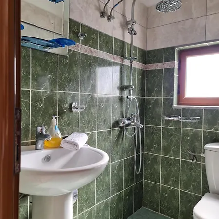 Apartamento Gezimi *